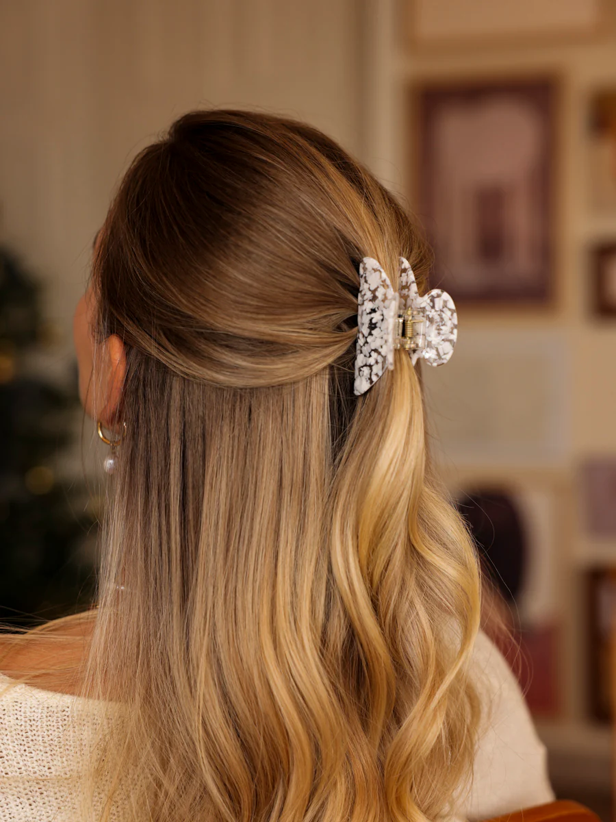Dreamy Vibe Haarklammer White Floral - Image 3