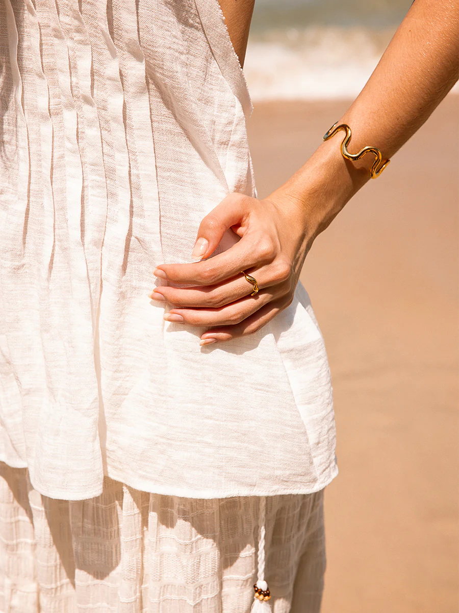 Elegance Wave Armcuff - Image 8