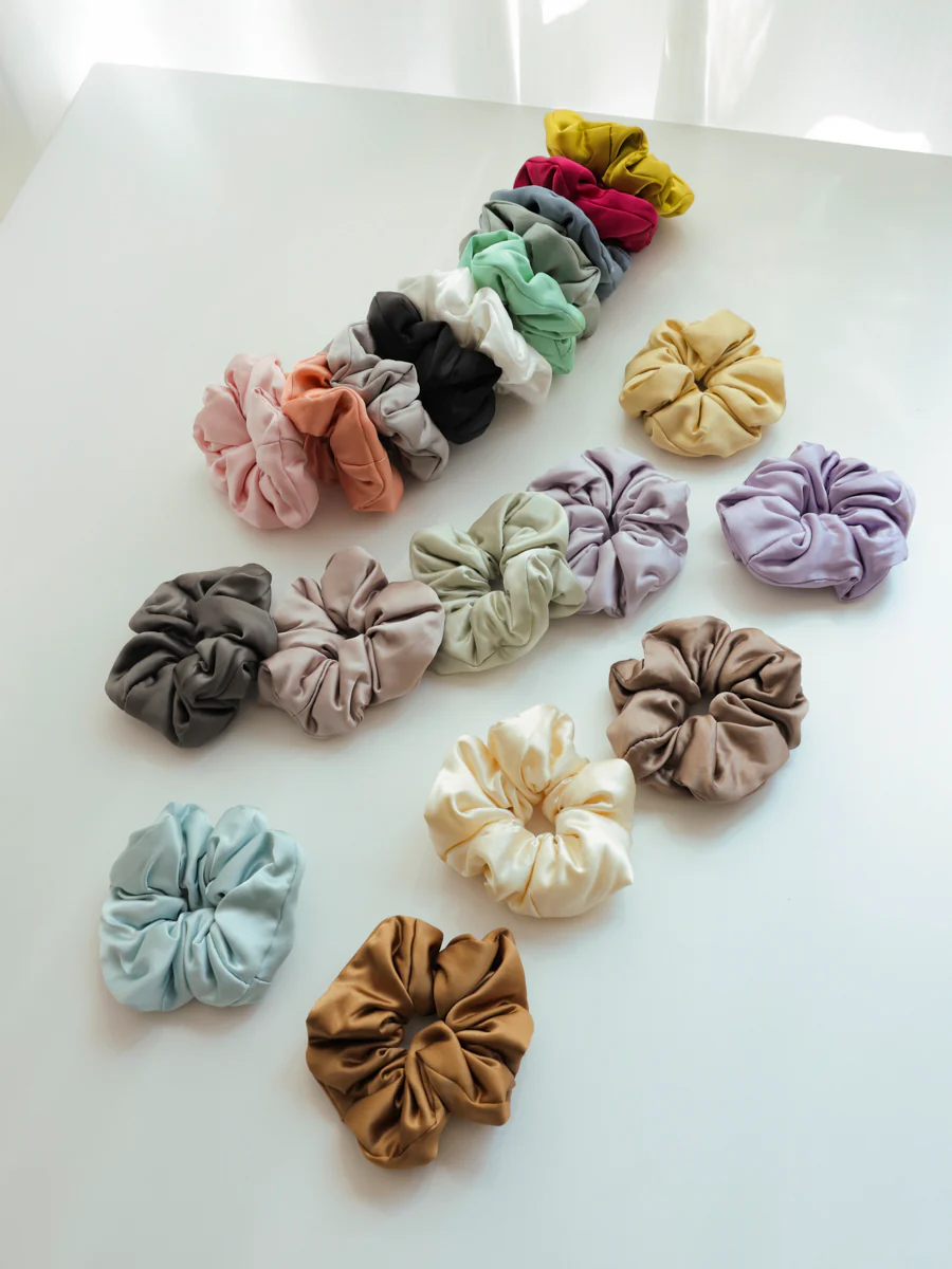 Fluffy Touch Pure Silk Scrunchie Beige - Image 4