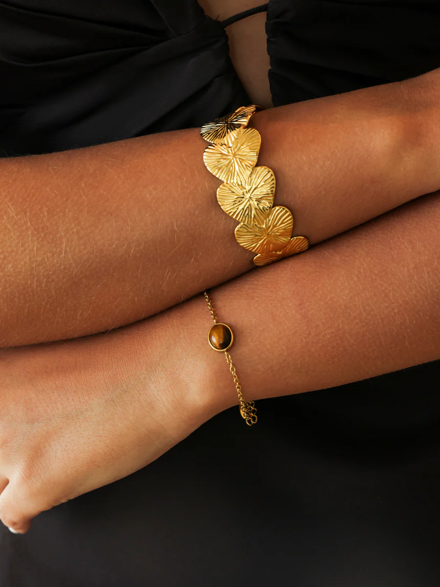 Loving Texture Armcuff - Image 3