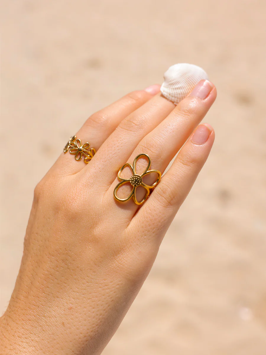 Petal Dance Ring - Image 3