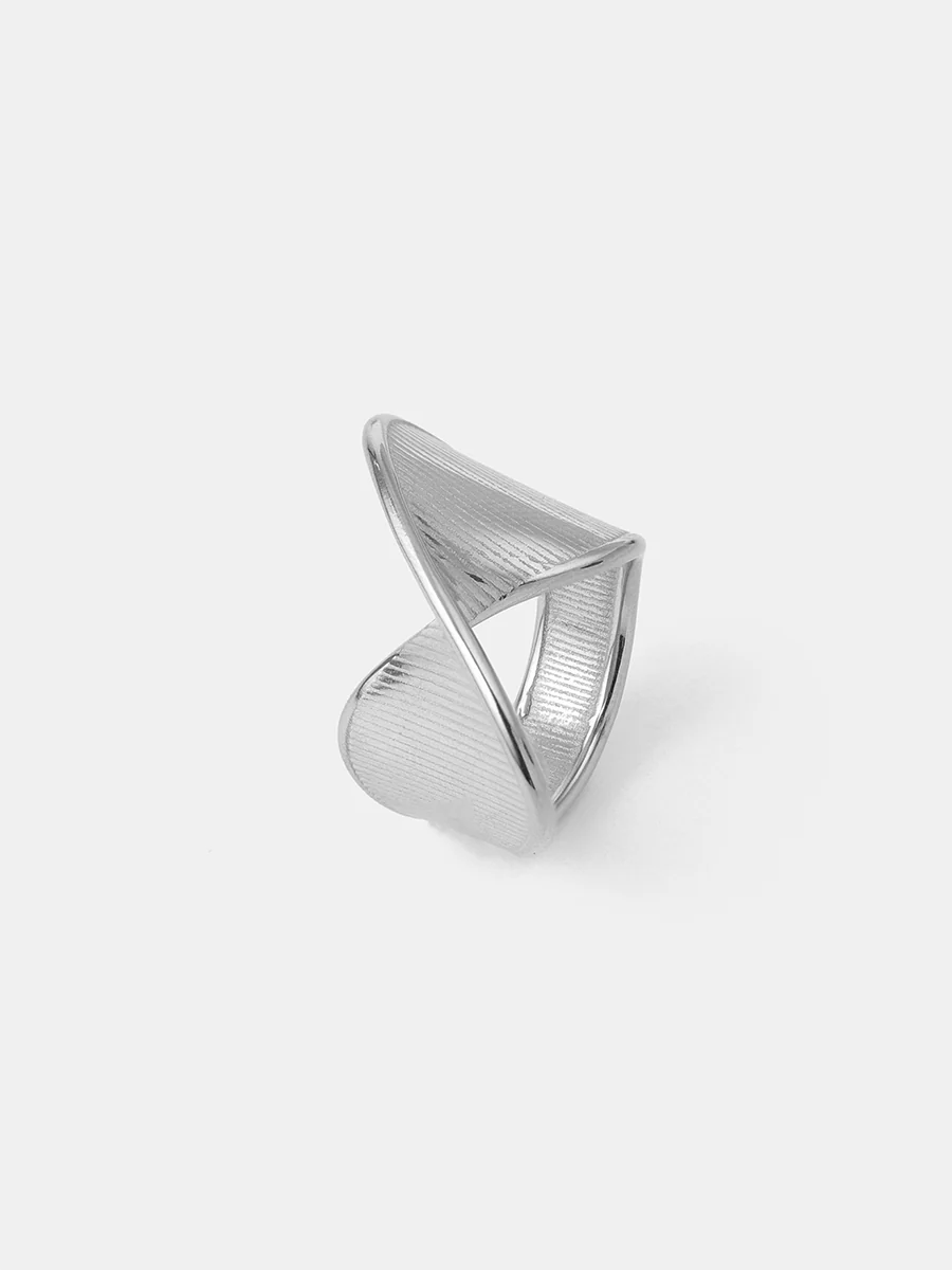 Twisted Beauty Ring - Image 4