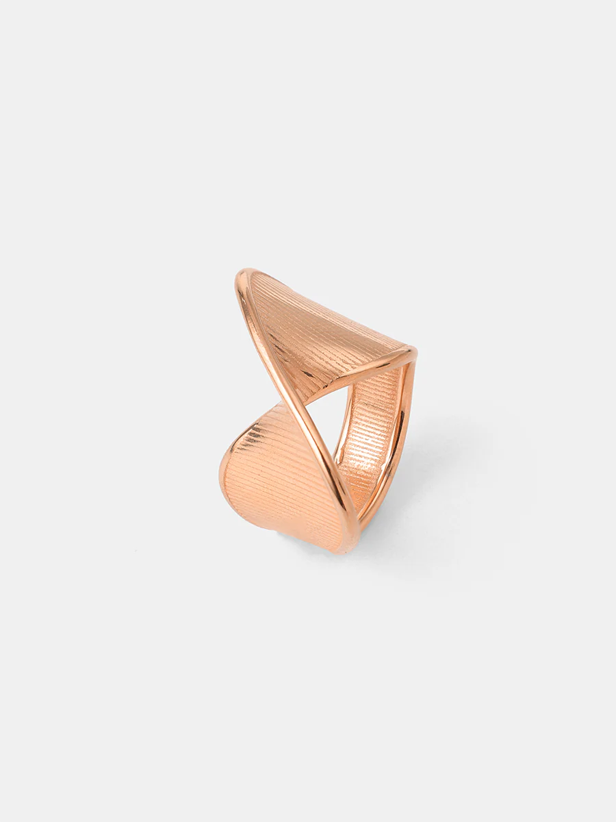 Twisted Beauty Ring - Image 5