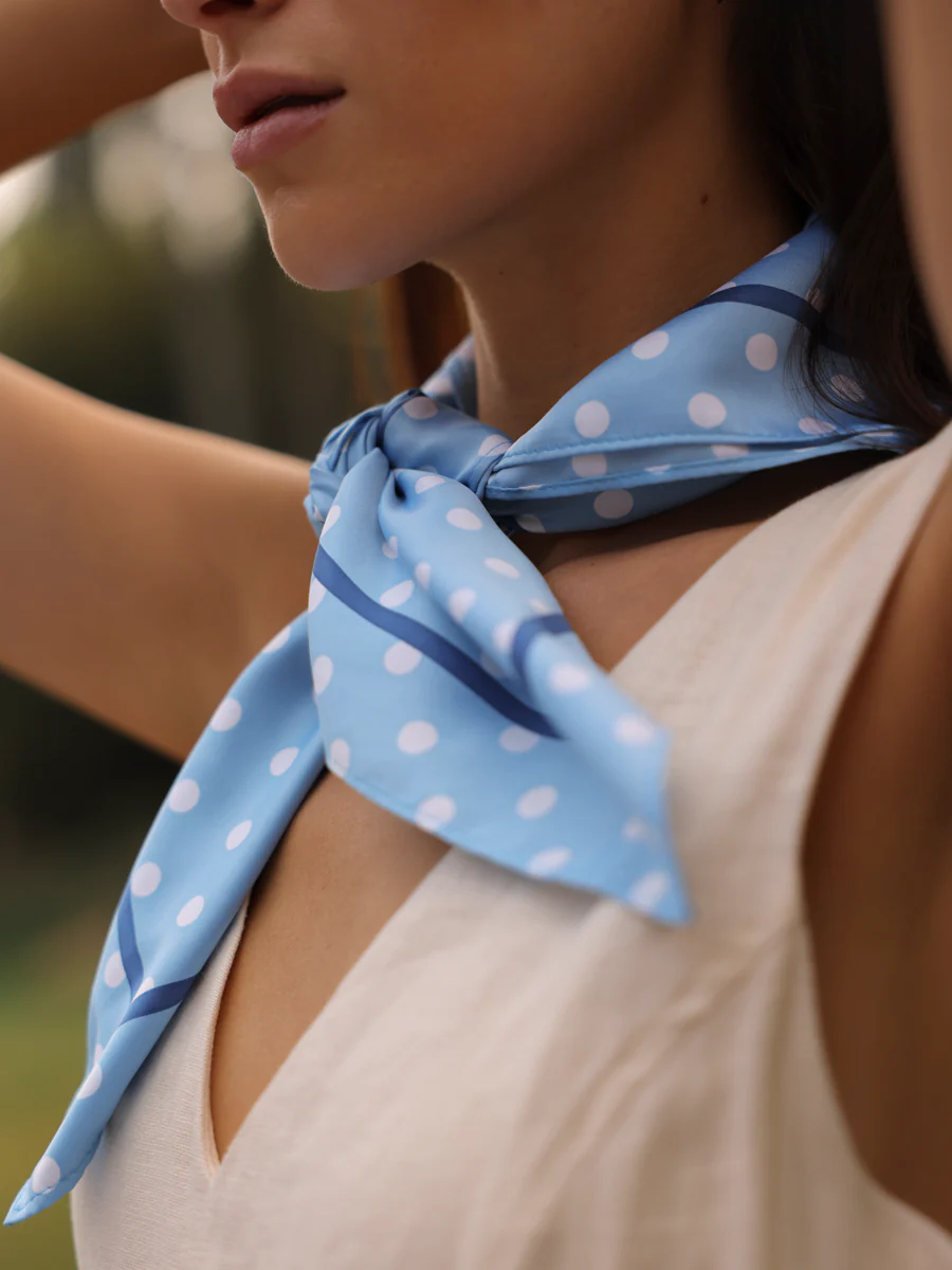 Vintage Dot Blue Tuch - Image 2